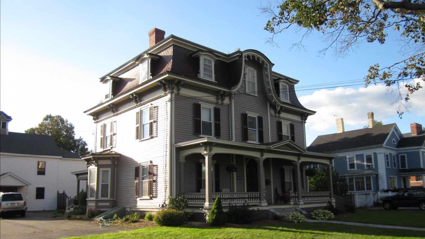 Oxford, Massachusetts by Doug Kerr