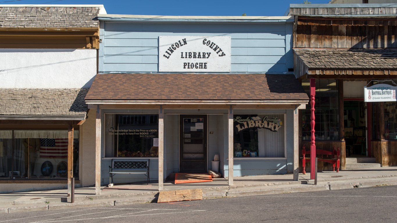 Lincoln County Library by pony rojo