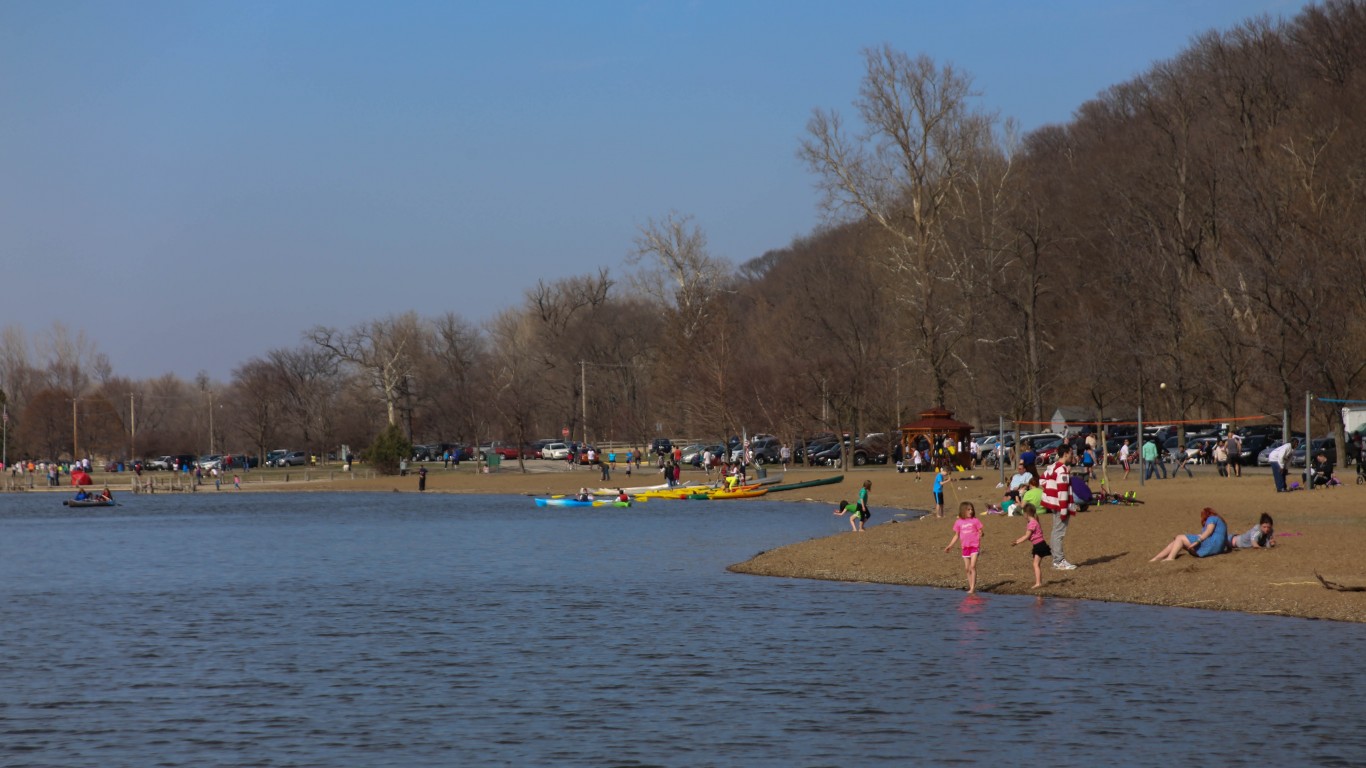 Creve Coeur Lake by Paul Sableman