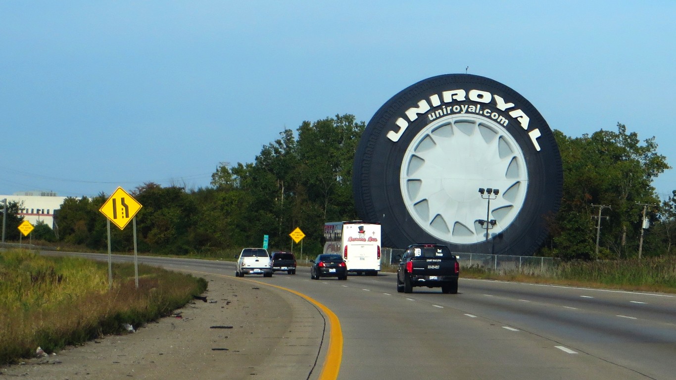 Uniroyal Giant Tire, Allen Par... by Ken Lund