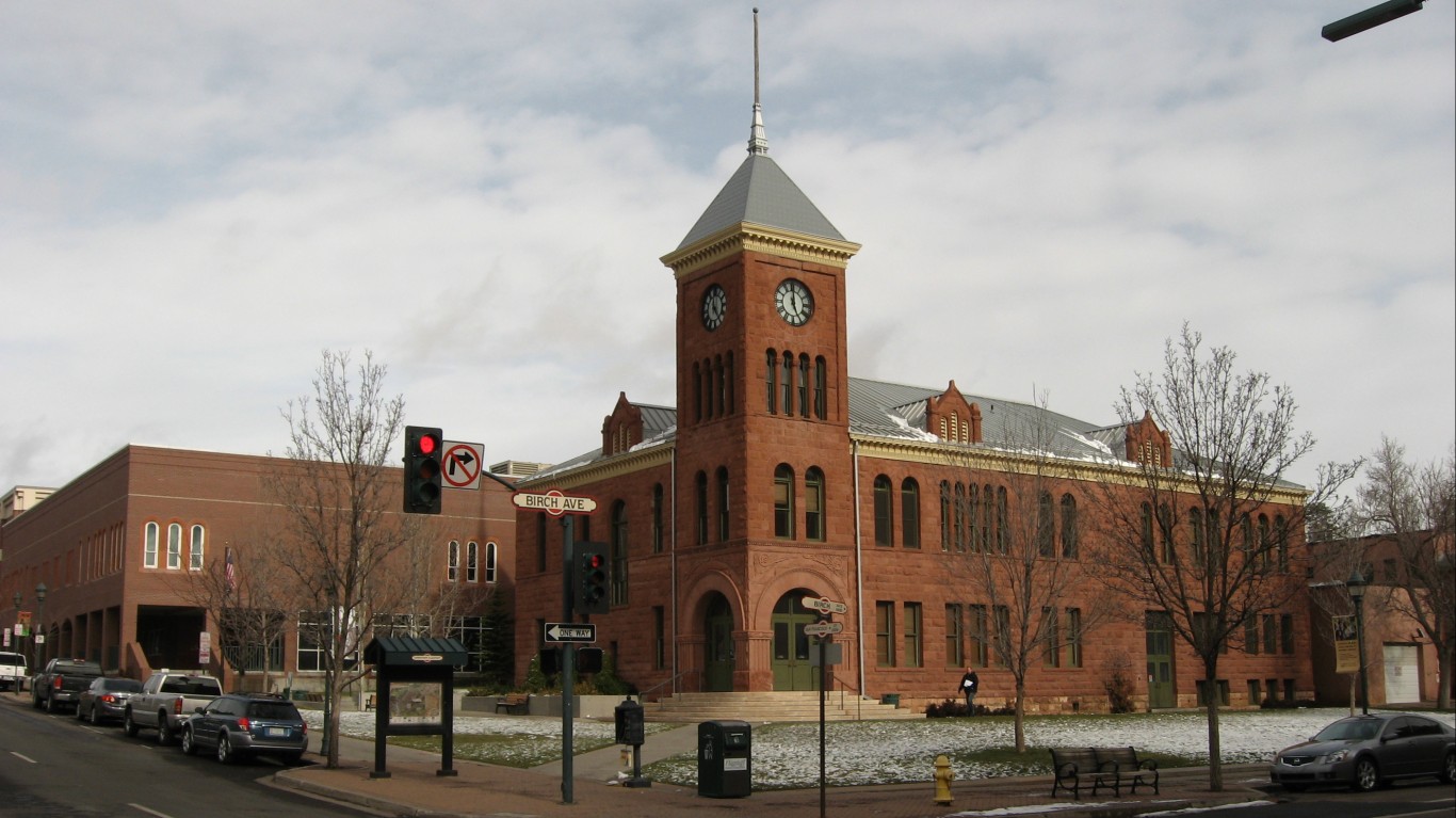 Coconino County Courthouse, Fl... by Ken Lund