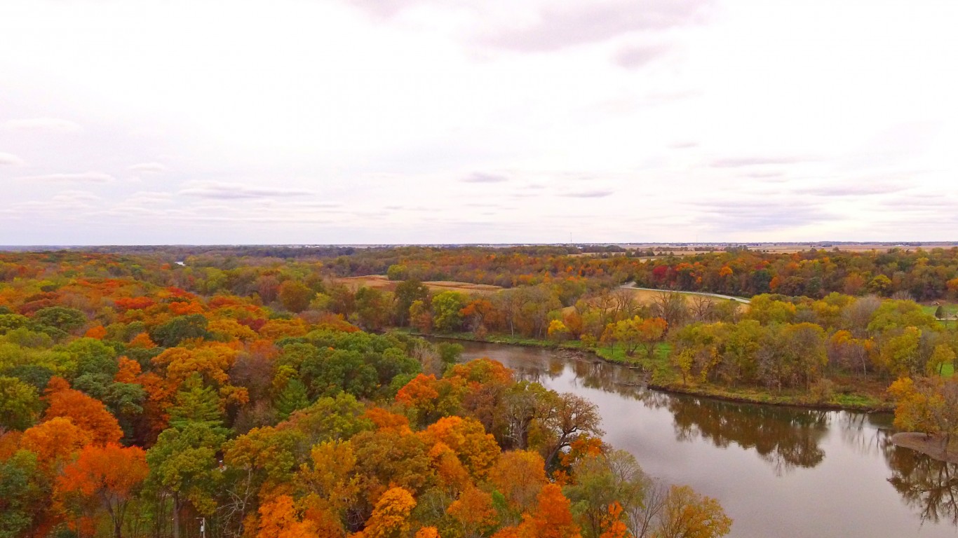 Drone photography along the Fo... by Ron Frazier