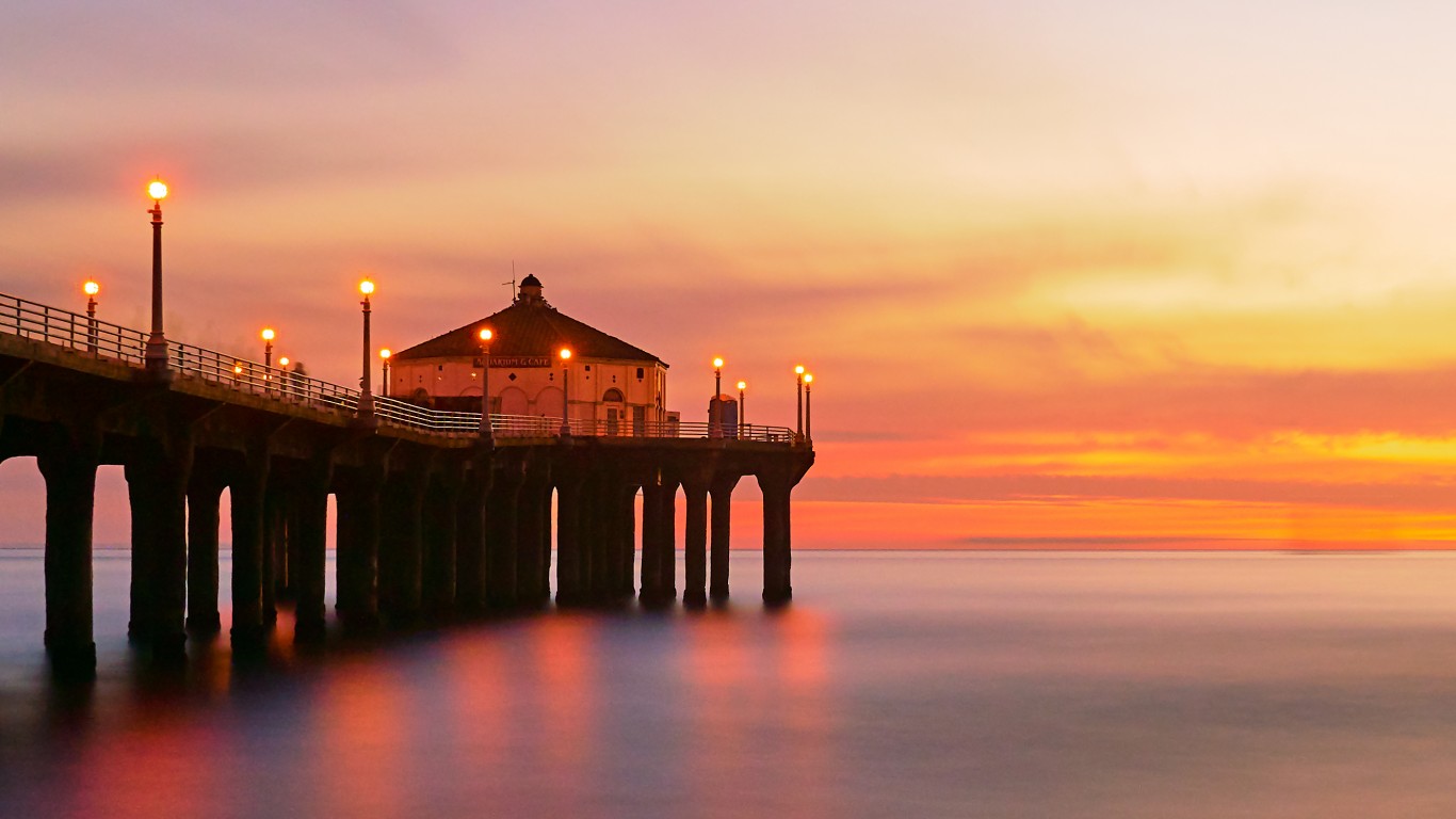 Manhattan Beach, California by Pedro Szekely