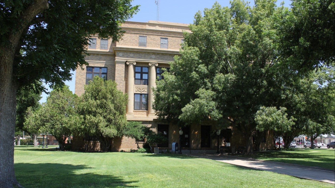 Winkler County Courthouse, Ker... by Nicolas Henderson