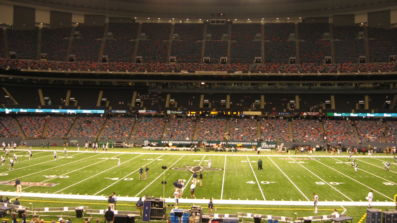 Louisiana Superdome, New Orlea... by Ken Lund