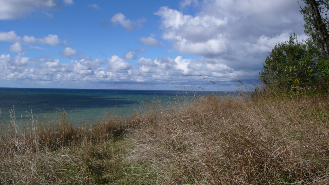 Lake Ontario, Broadway Rd. by  seabamirum