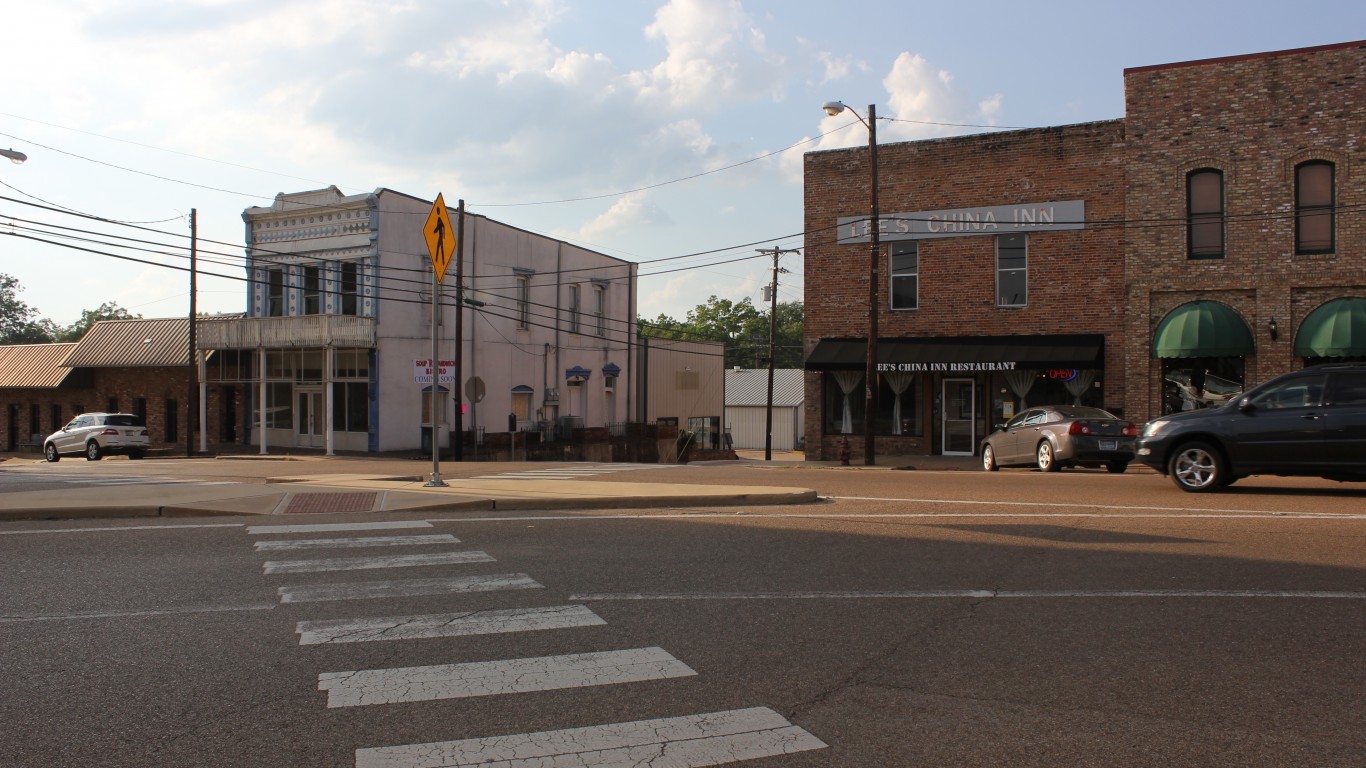 Crockett, Texas by Nicolas Henderson