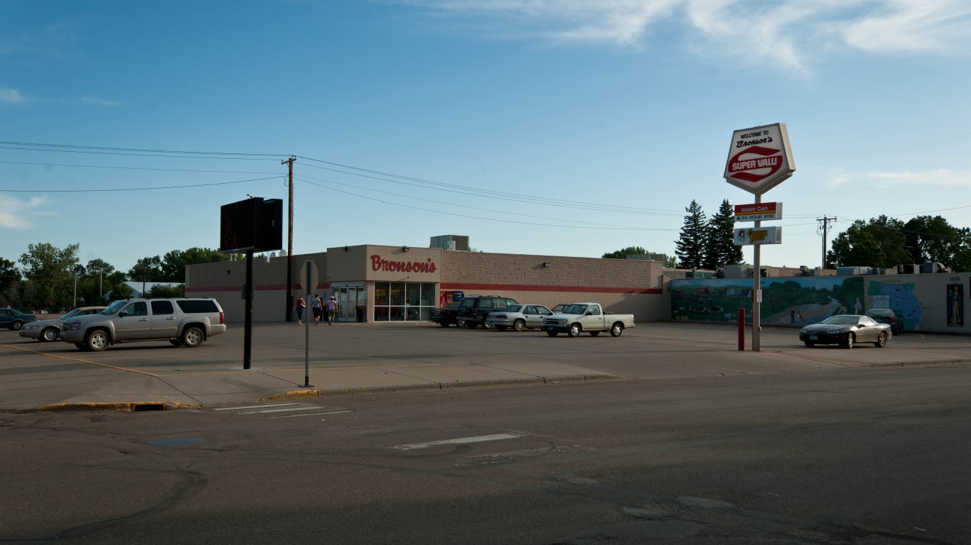 Beulah, North Dakota by Andrew Filer