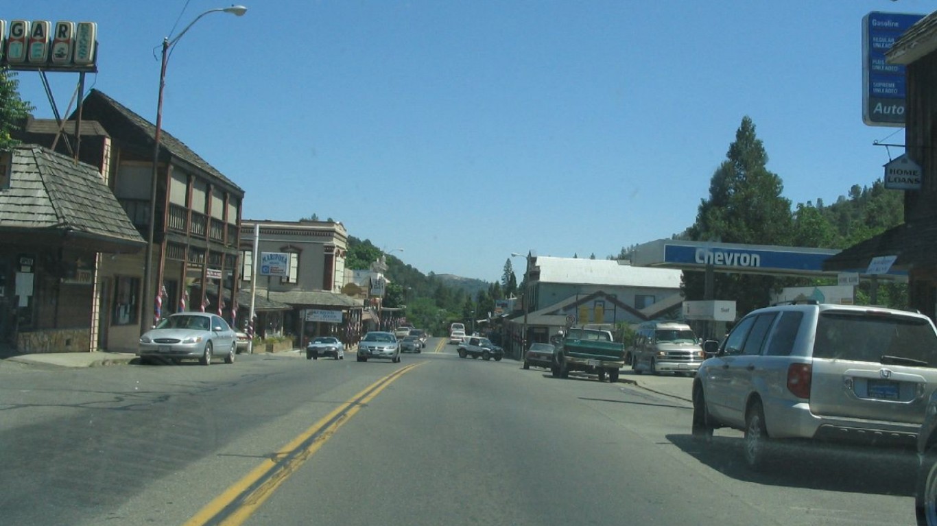 Mariposa, California by Ken Lund