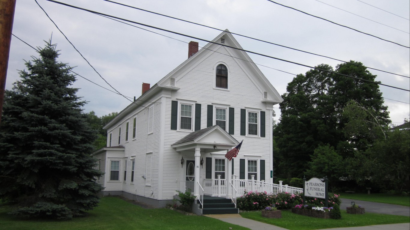 Lyndonville, Vermont by Doug Kerr