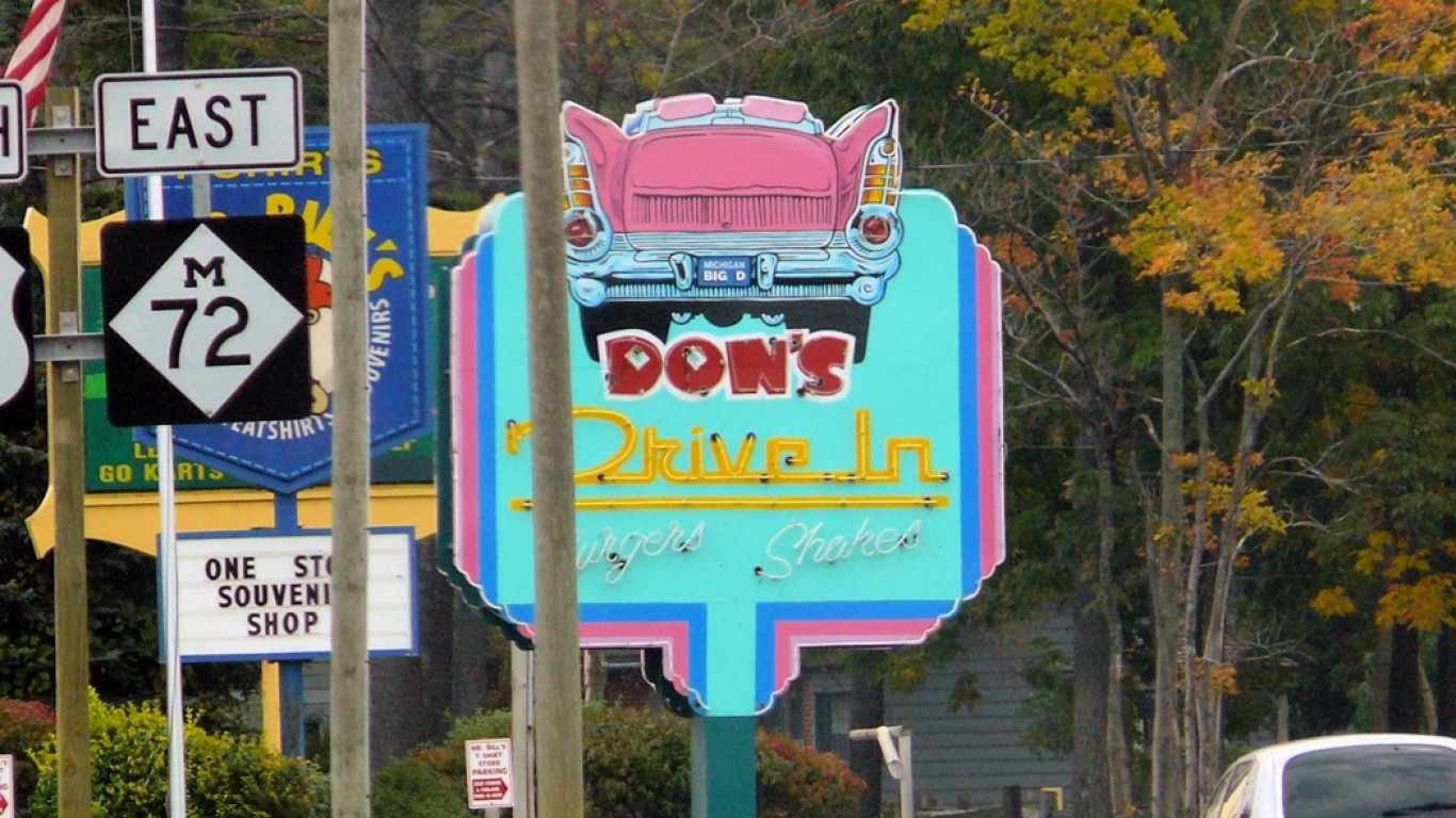 Don&#039;s Drive-In by Larry &amp; Teddy Page