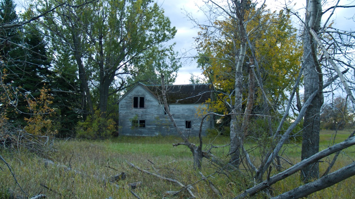 Lincoln Valley, North Dakota by Andrew Filer