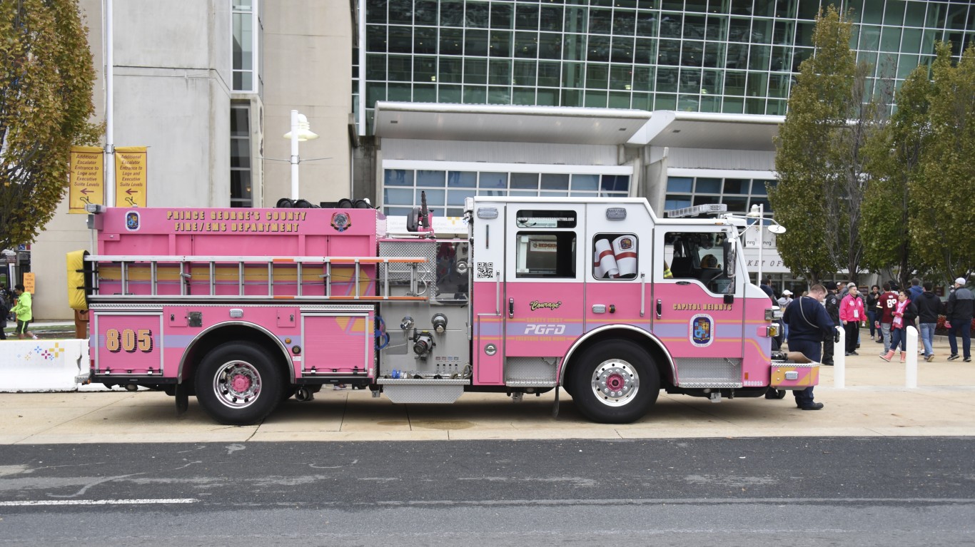 Redskins Breast Cancer Awarene... by Maryland GovPics