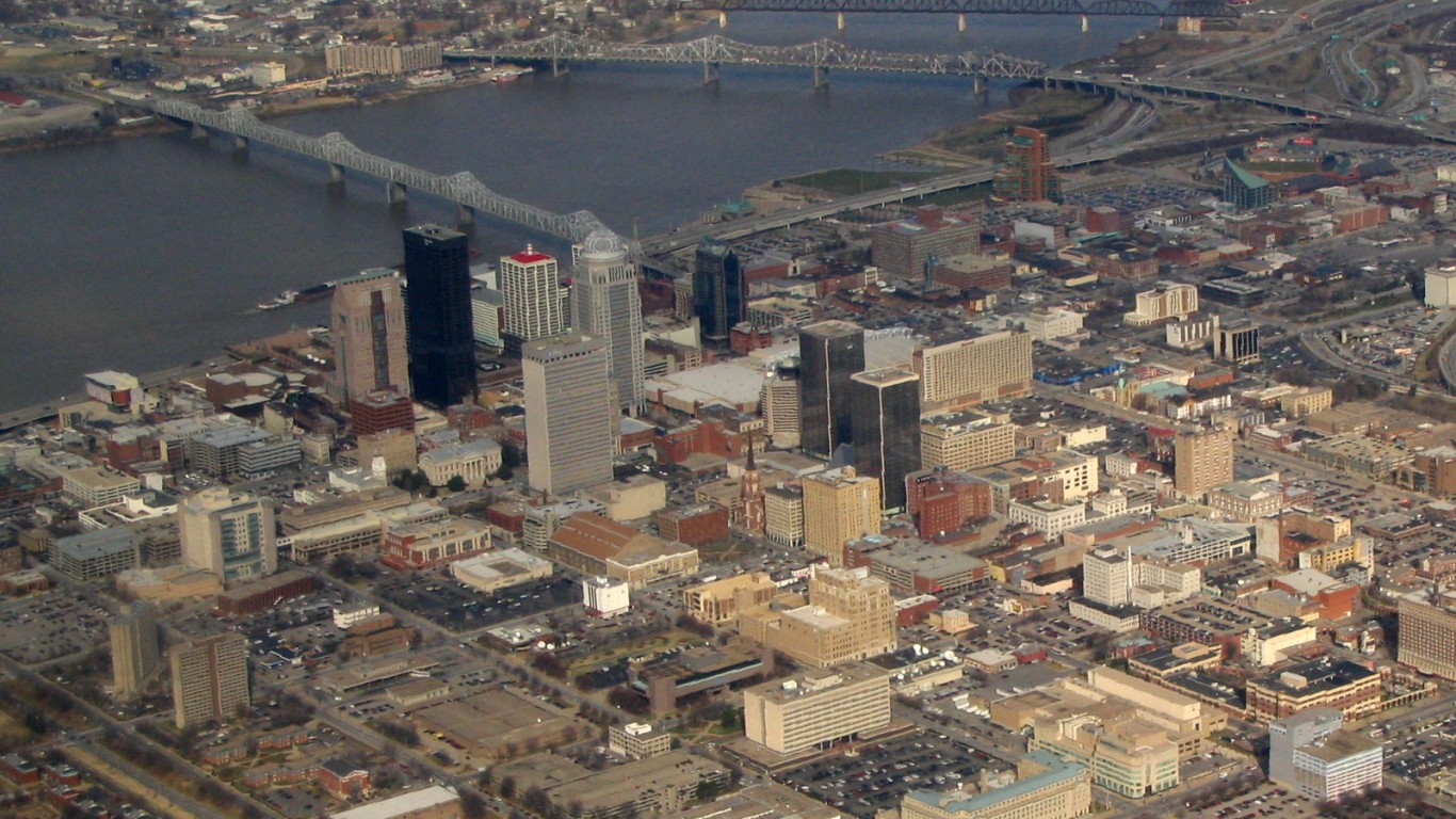 Louisville, Kentucky by Ken Lund