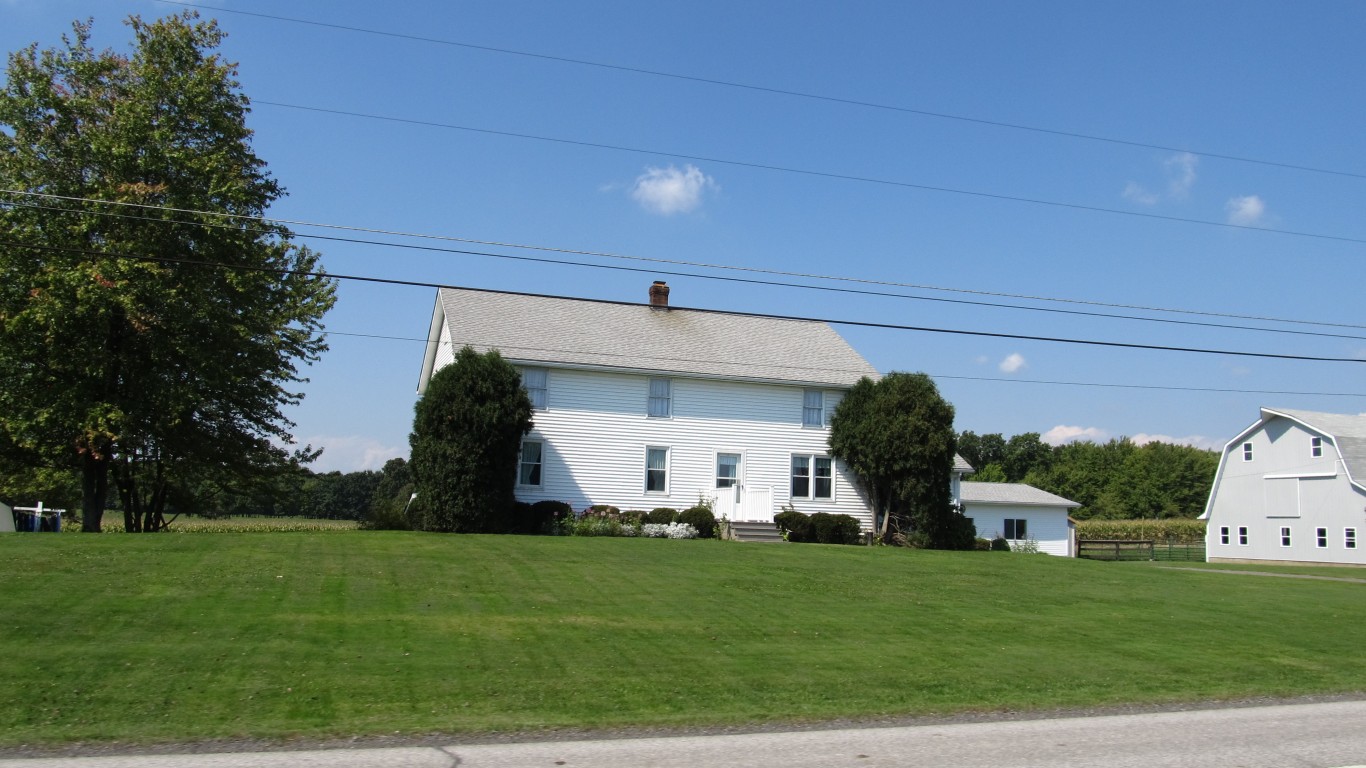 Home in Geauga County, Ohio by Ken Lund