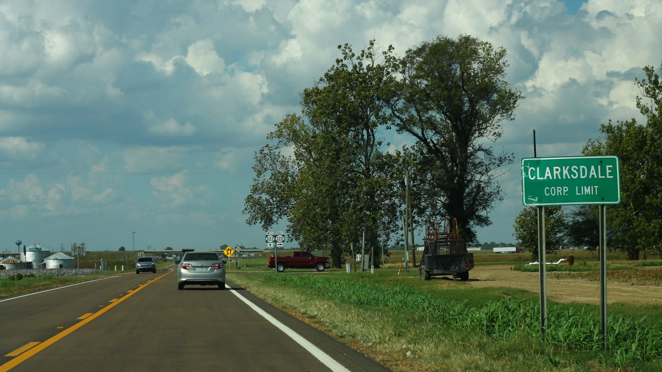 US49 North - Clarksdale MS Sig... by formulanone