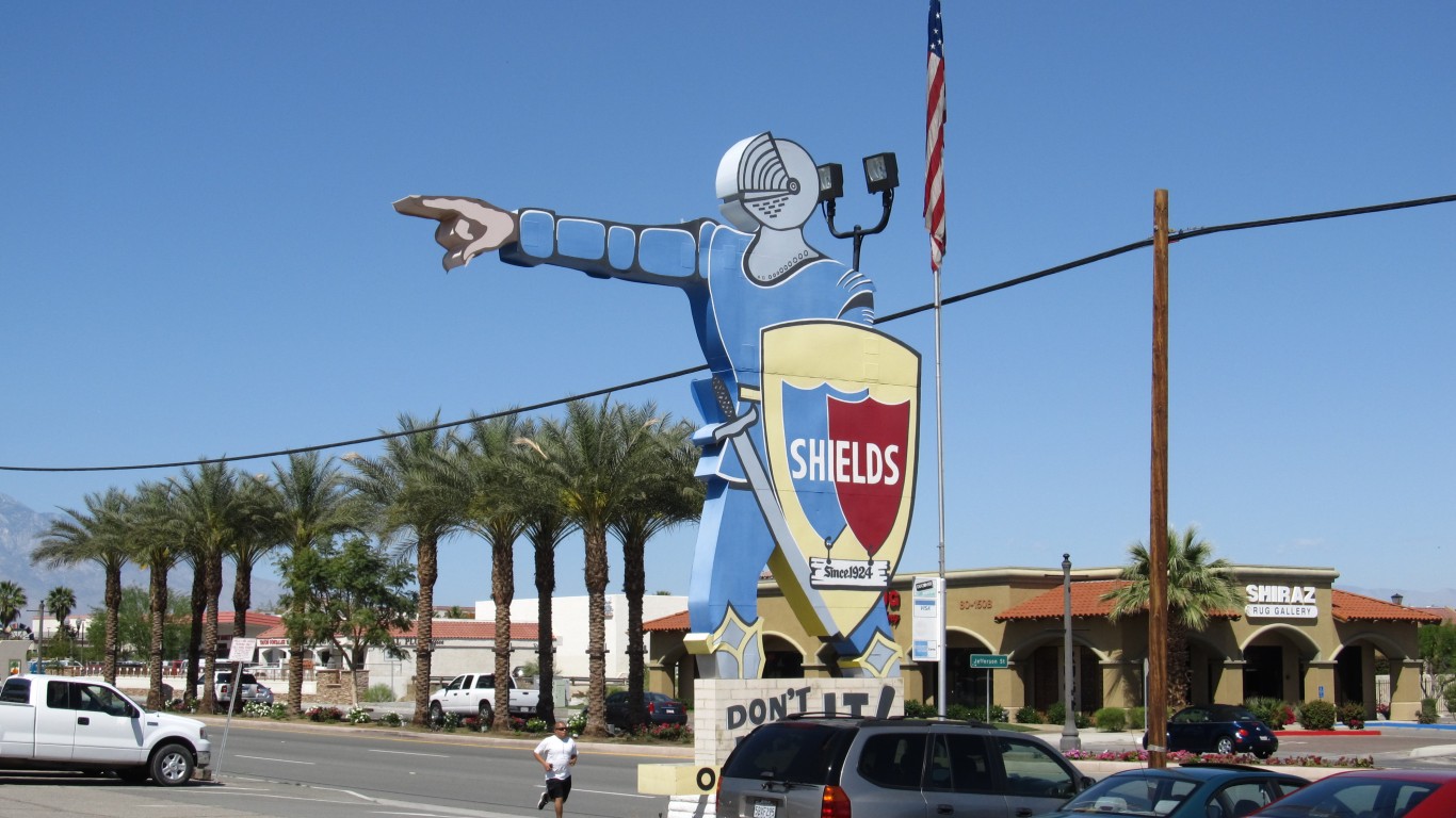 Shields Date Garden, Indio, Ca... by Ken Lund