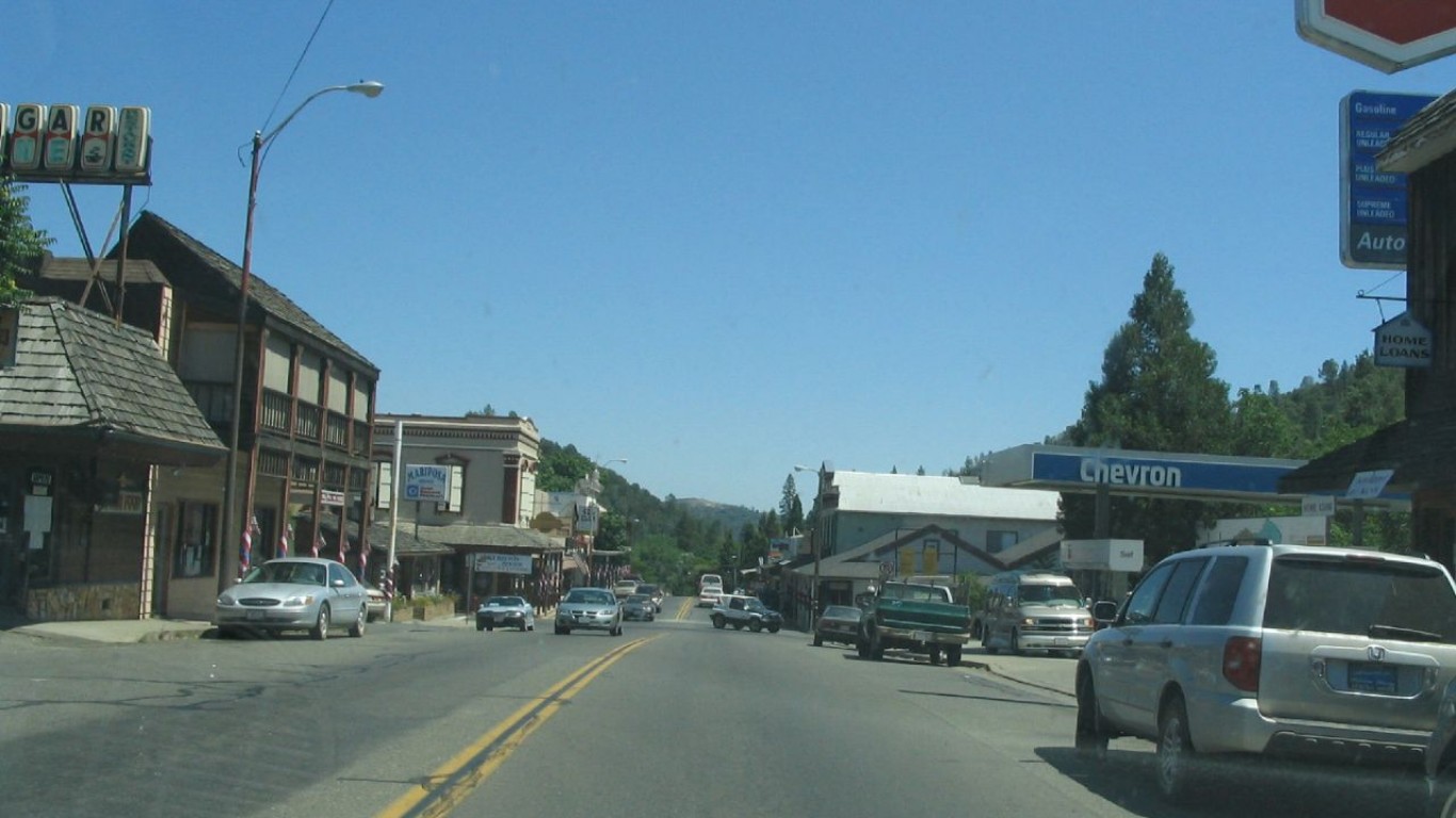 Mariposa, California by Ken Lund