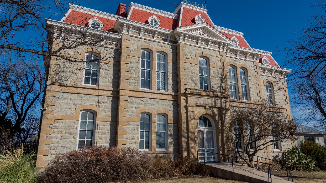 Concho County courthouse December 2019 by Aualliso