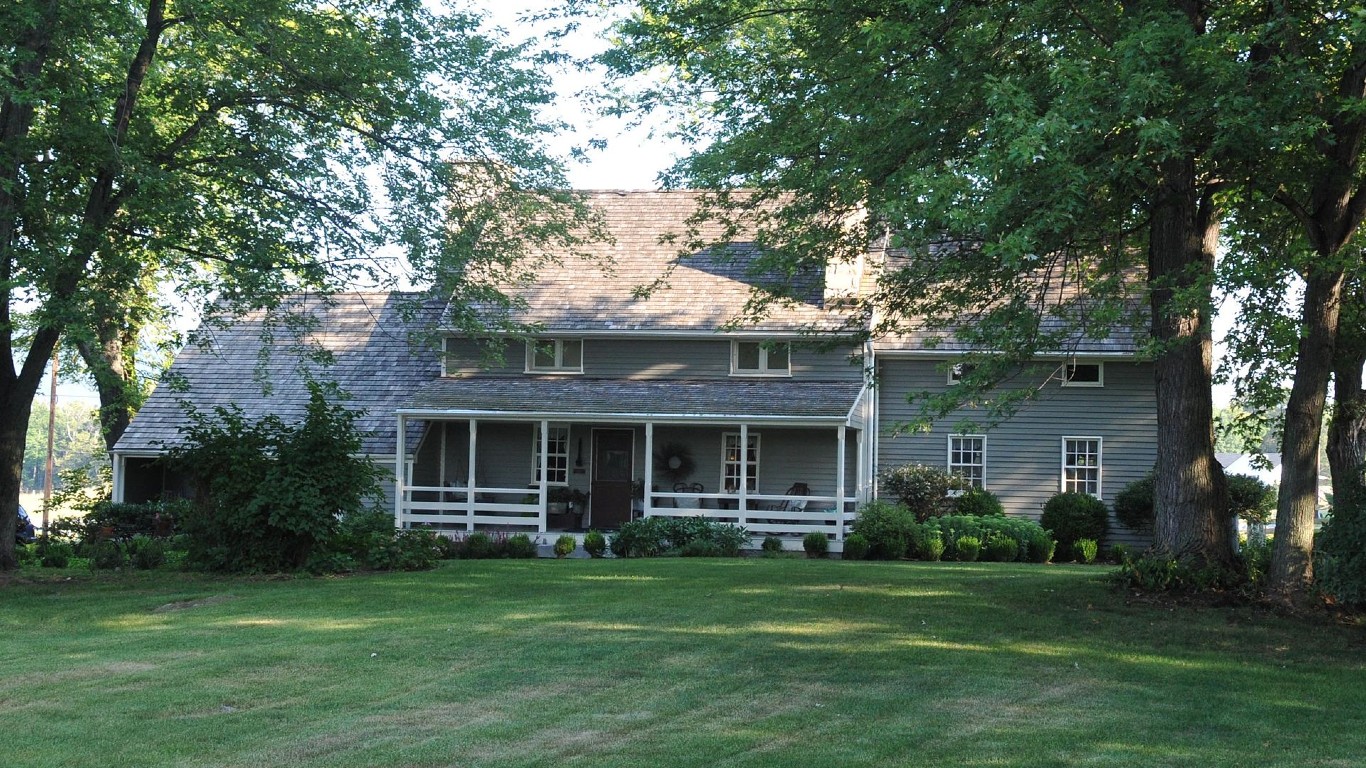 THOMAS BROWN HOUSE... by JERRYE and ROY KLOTZ MD