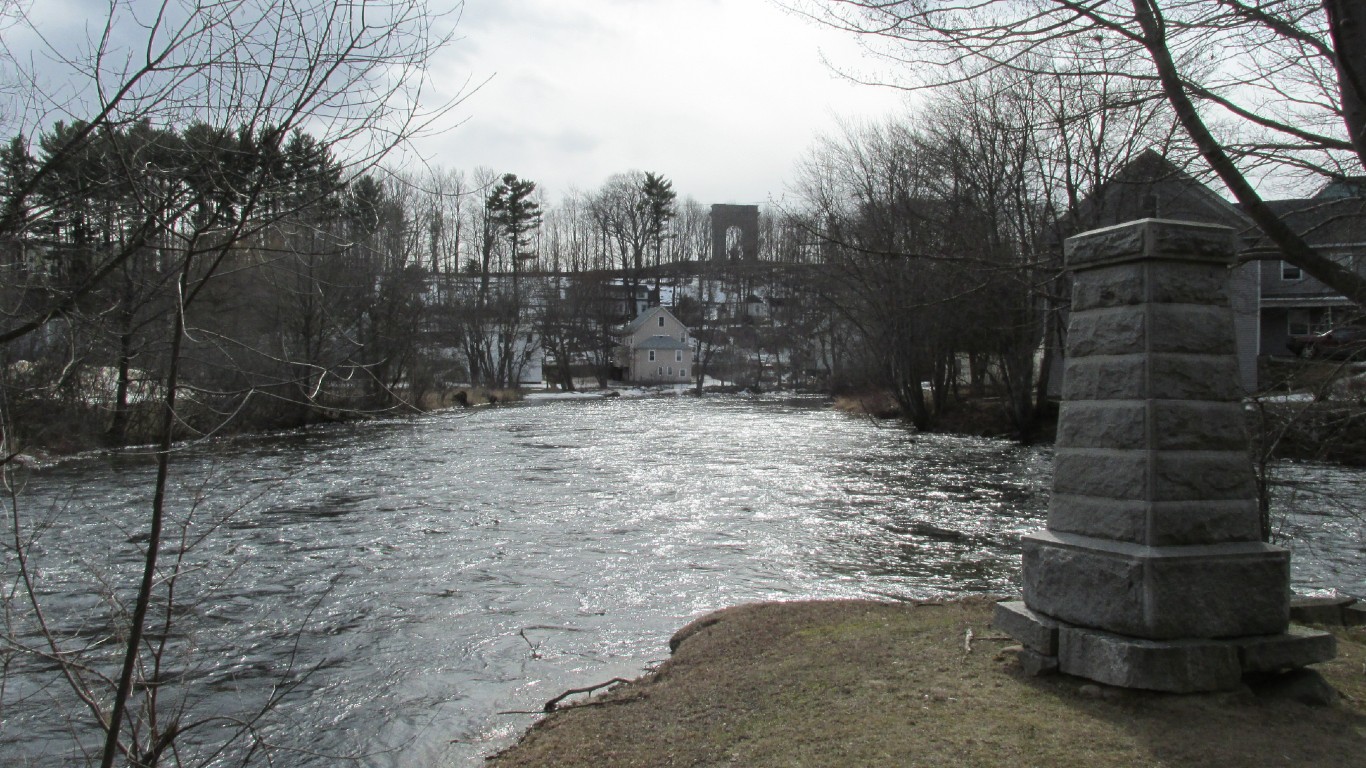 Pedestal, Island Park, Tilton Northfield NH by John Phelan