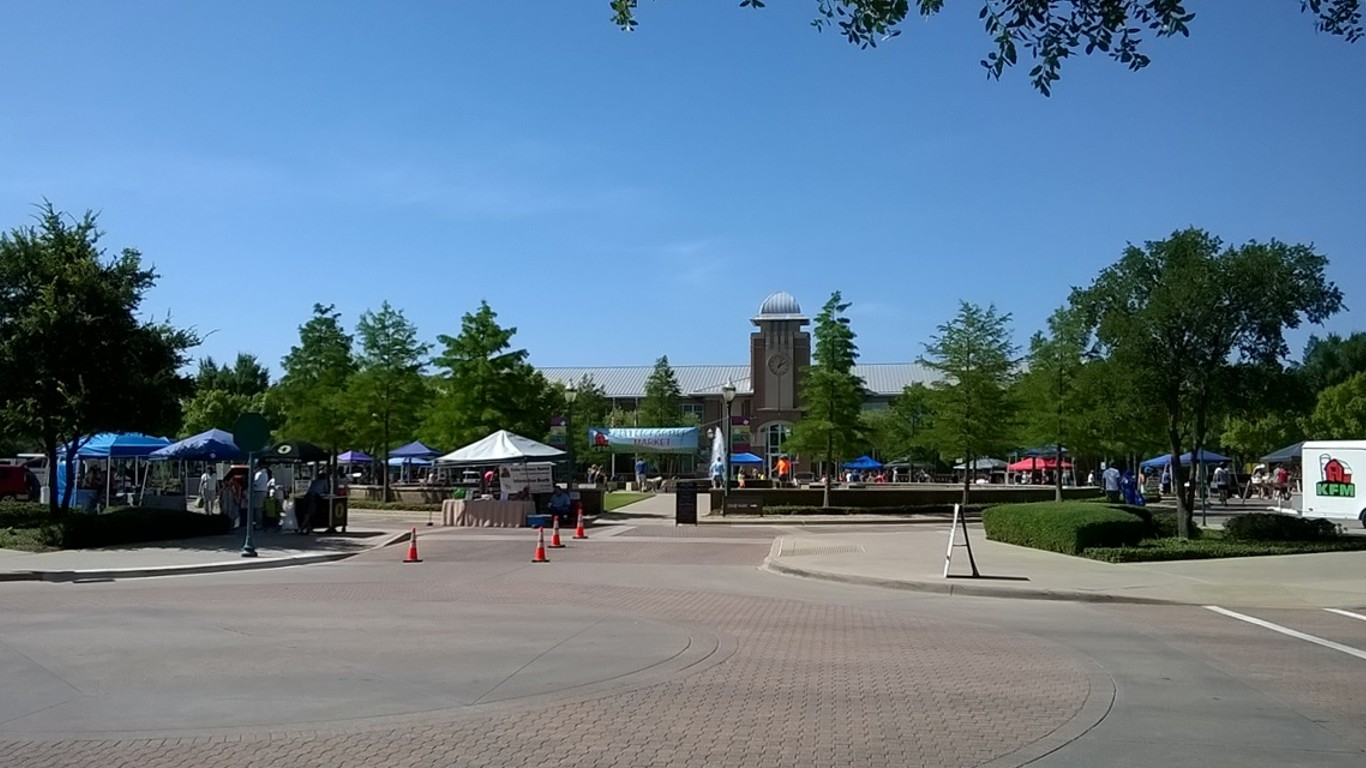 Keller Texas Farmers-Market 2015-07-11 by 1958publius