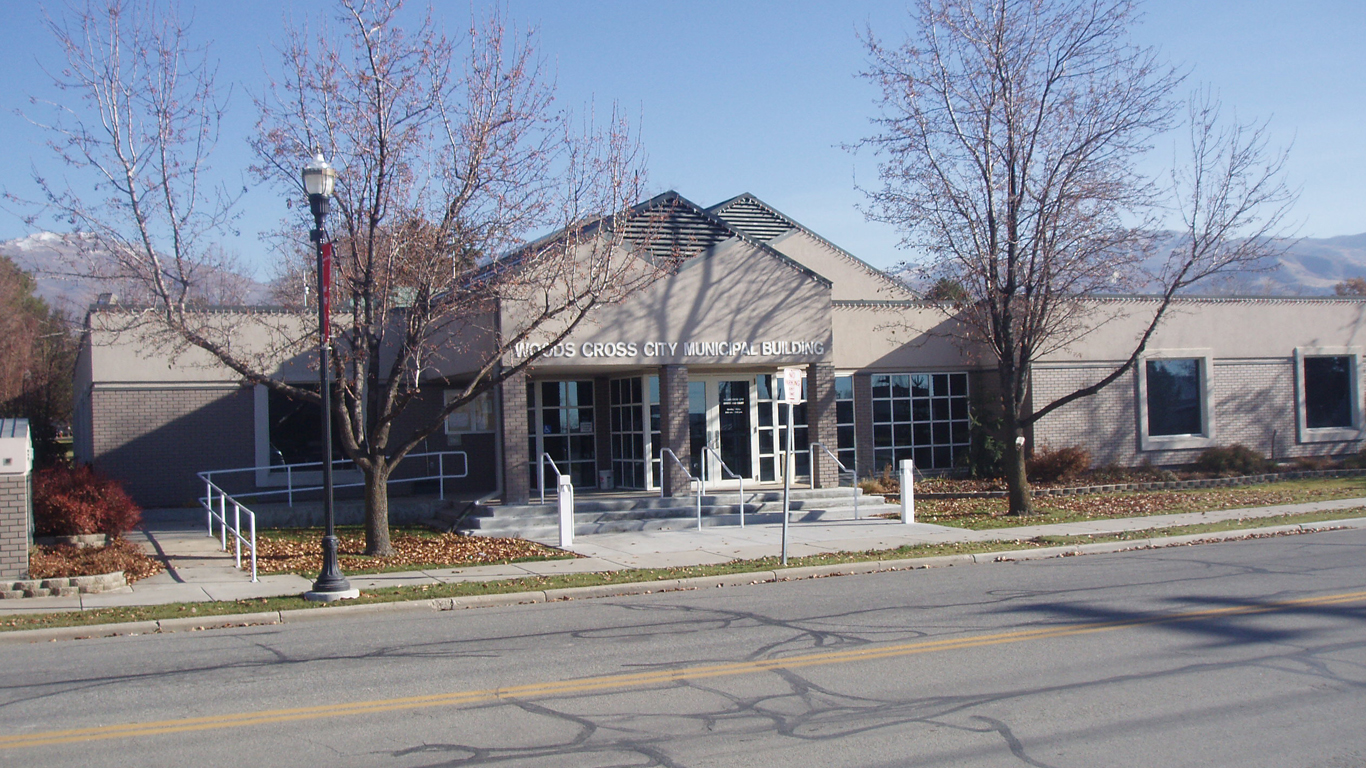 Woods Cross Utah Municipal Building by Ntsimp