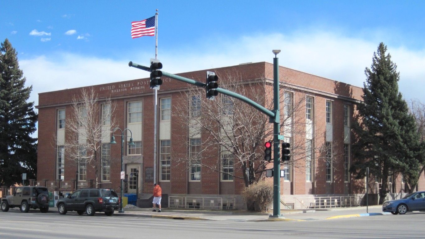 Riverton WY Post Office by Chevsapher