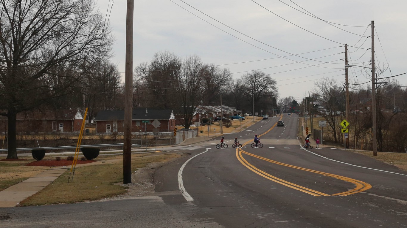 Bellefontaine Road, Bellefonta... by Paul Sableman