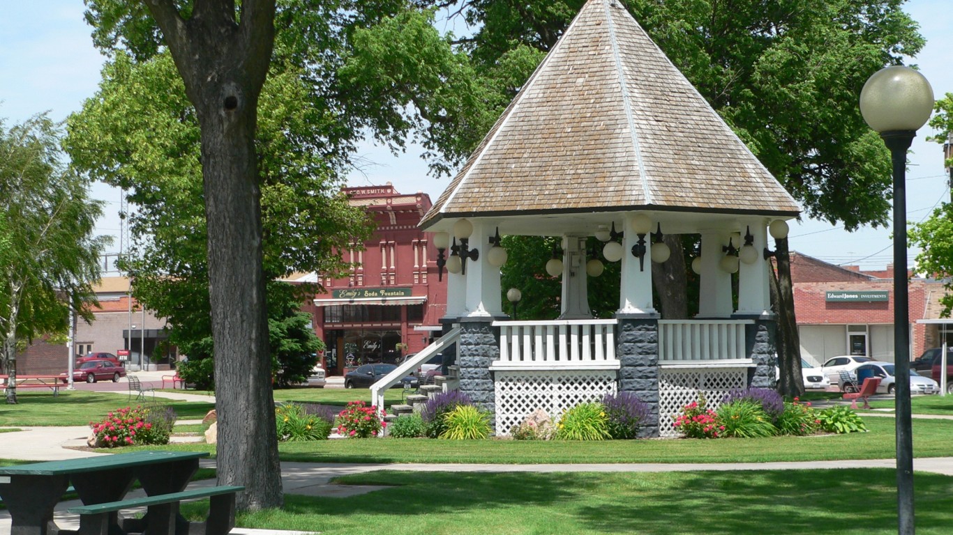 Broken Bow, Nebraska bandstand from E. by Ammodramus