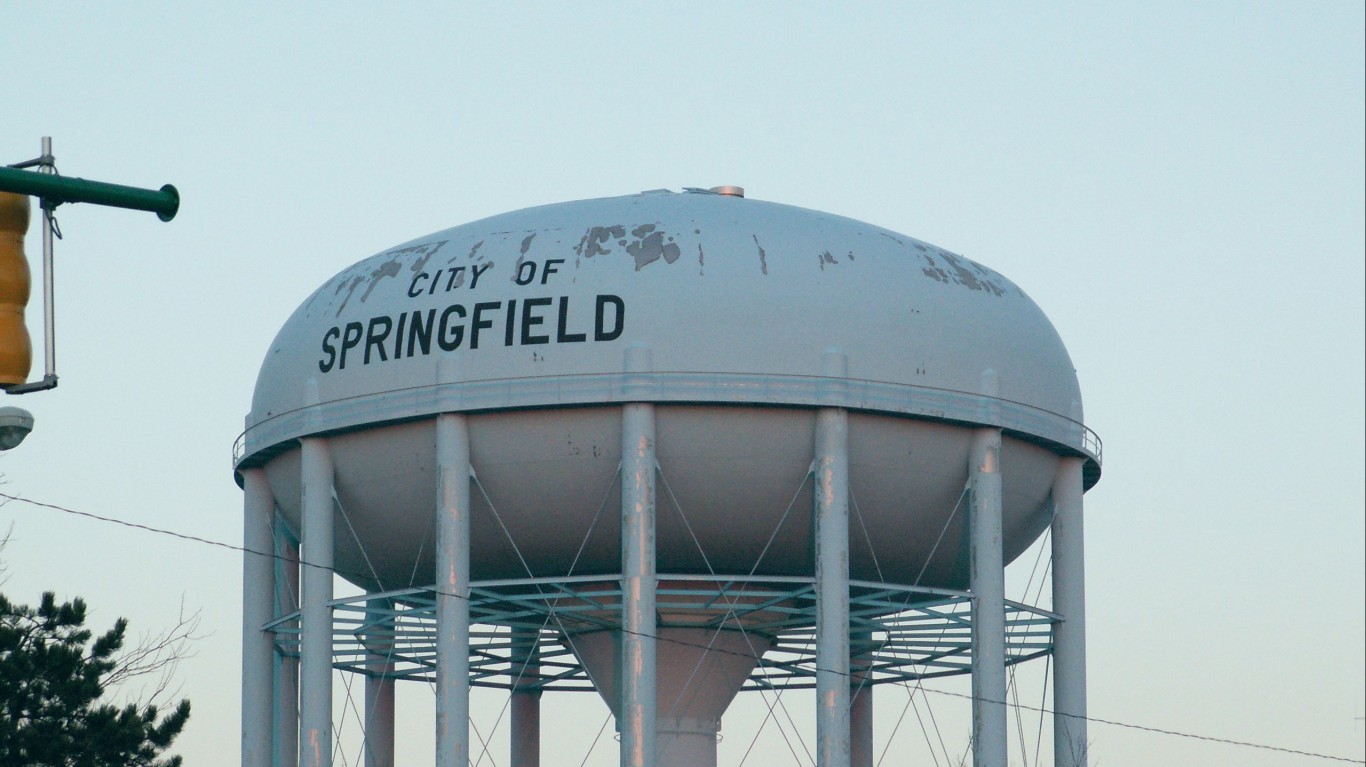 Springfield Water Tower by Cindy Funk