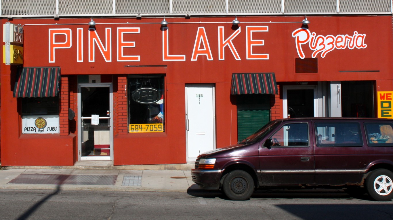 Pine Lake Pizzeria by Kevin Dooley