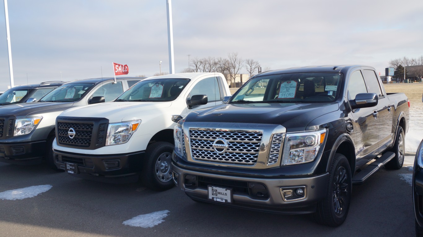 2017 Nissan Titan XD &amp; Platinu... by Greg Gjerdingen