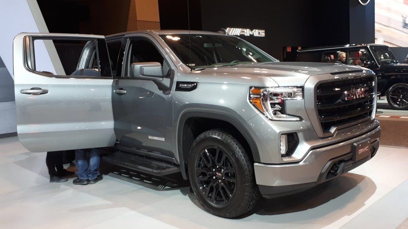 2019 GMC Sierra 1500 by The Wikipeadian guy