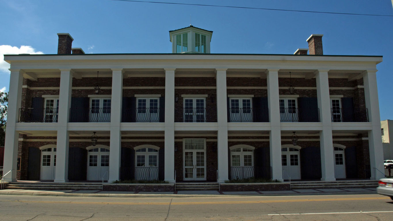 Moss Point City Hall Sept 2012 by Chris Pruitt