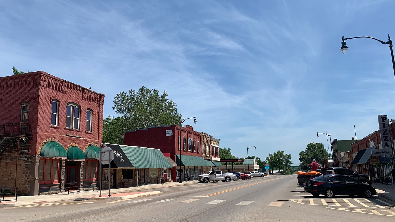 Perkins Downtown Historic District, Perkins, OK by OKJaguar