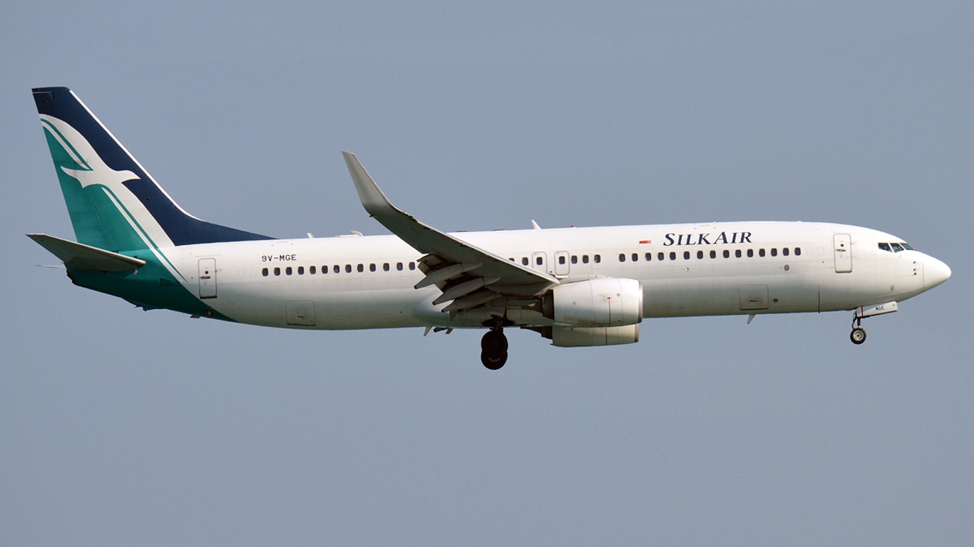 SilkAir, 9V-MGE, Boeing 737-8SA (32719157797) by Anna Zvereva