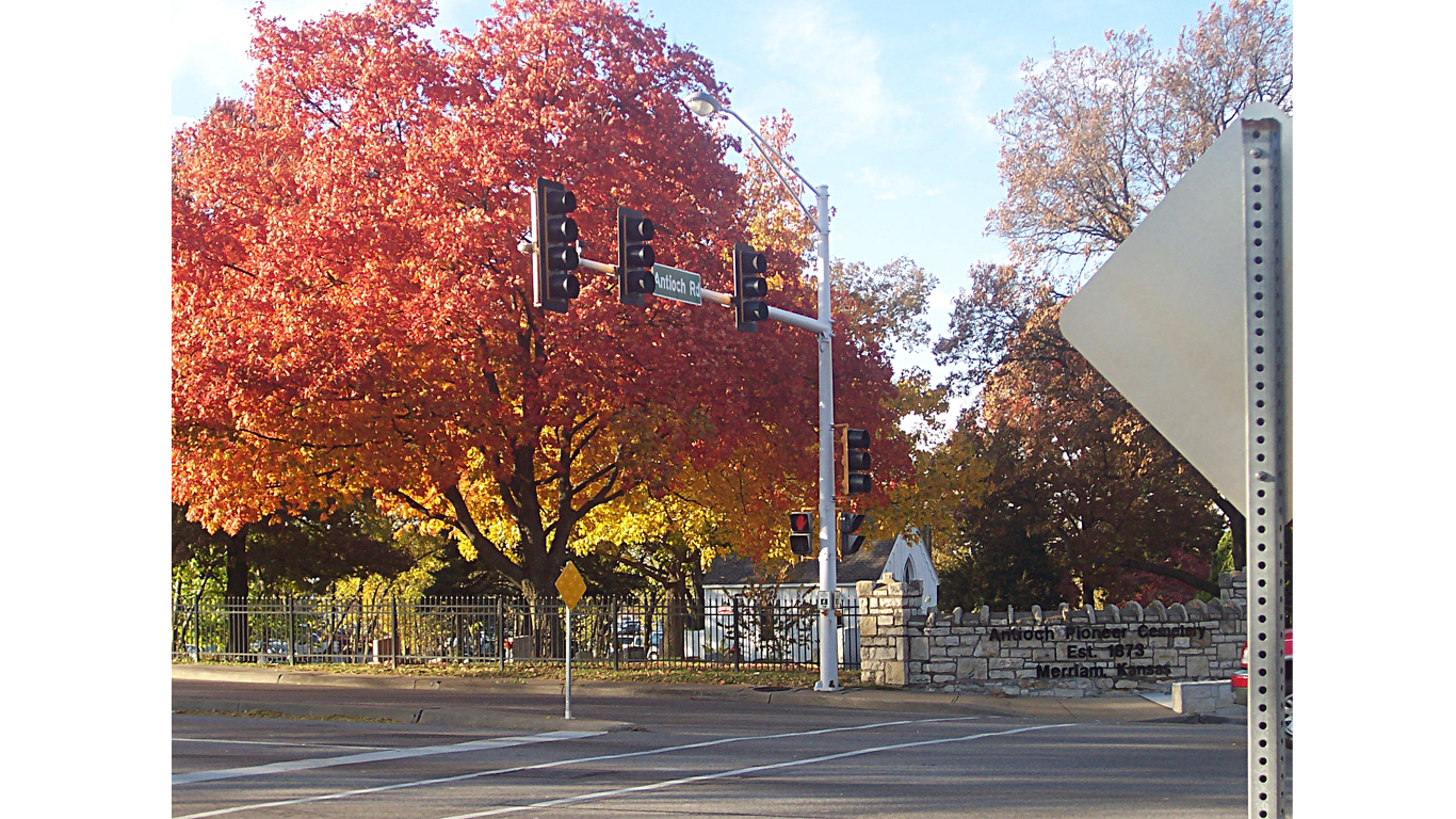 US-KS-Merriam-2005-11-21T214456 by Brylie Oxley