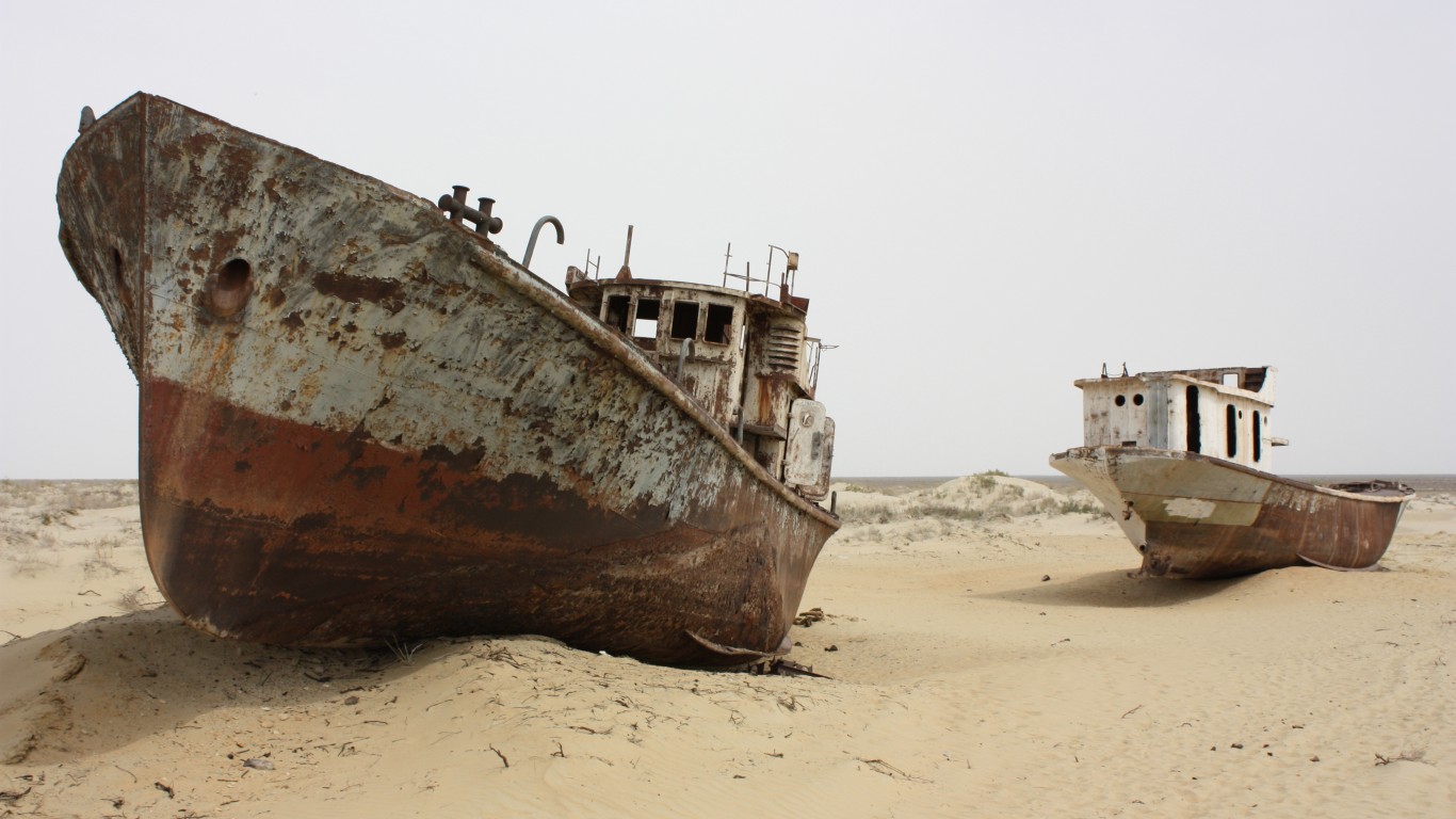 Moynaq, Aral Sea by Arian Zwegers