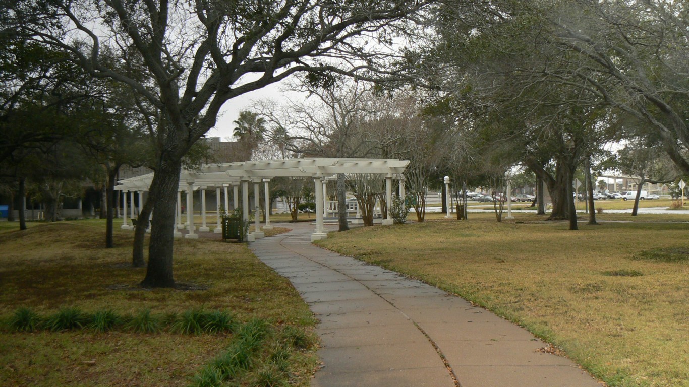 Artesian Park by Terry Ross