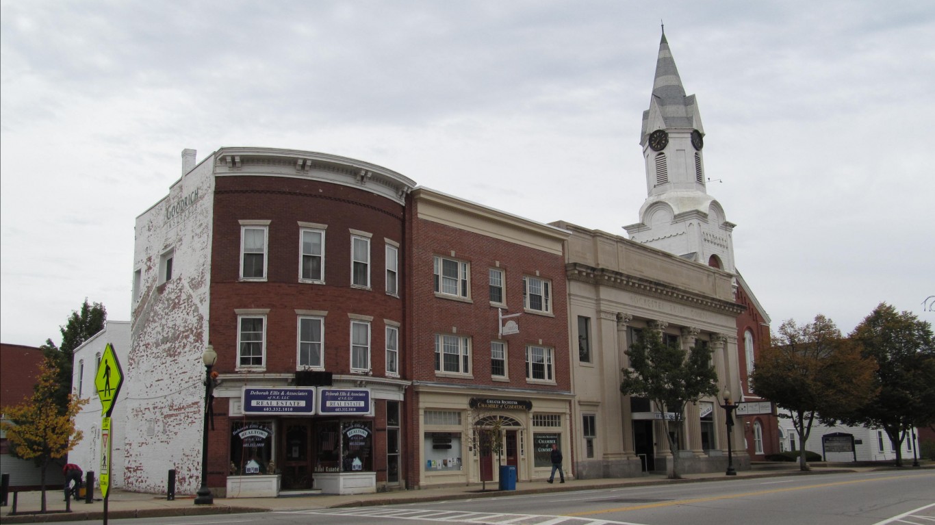 Rochester, New Hampshire by Doug Kerr