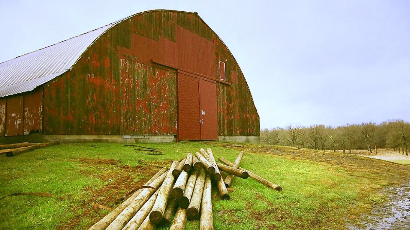 Barn, Bernards Township by Nesster