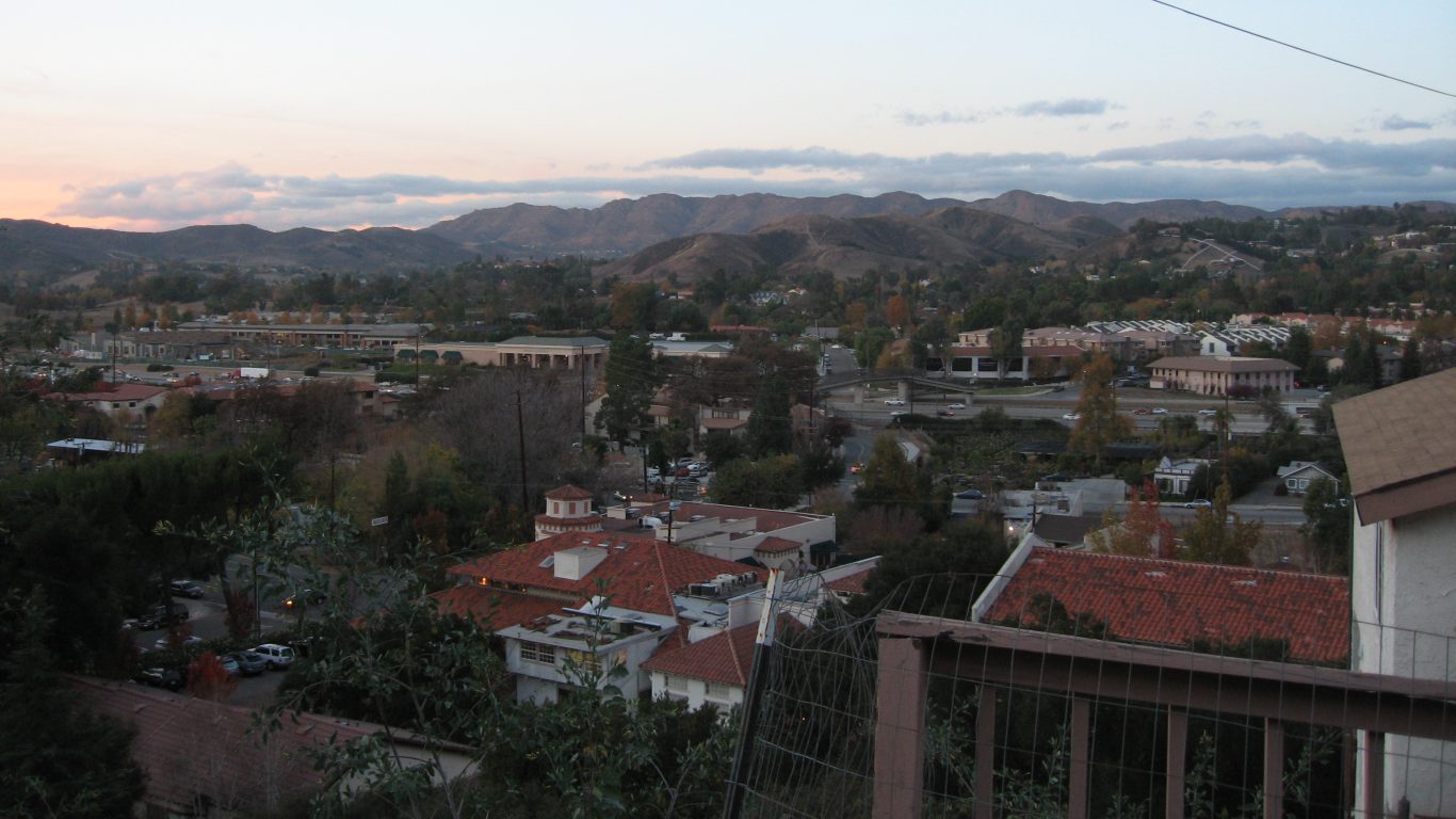 Agoura Hills. East Agoura is on the right side of the image. by Arspickles17 