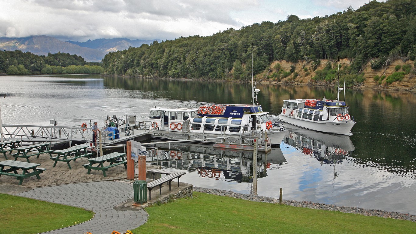 00 1462 New Zealand (Southland, Fiordland National Park) - Lake Manapouri by W. Bulach