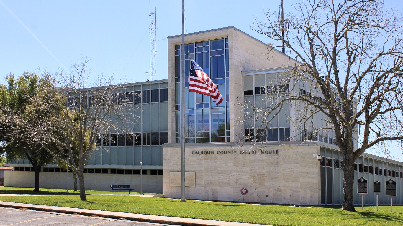 Calhoun County Texas Courthouse 2016 by Larry D. Moore