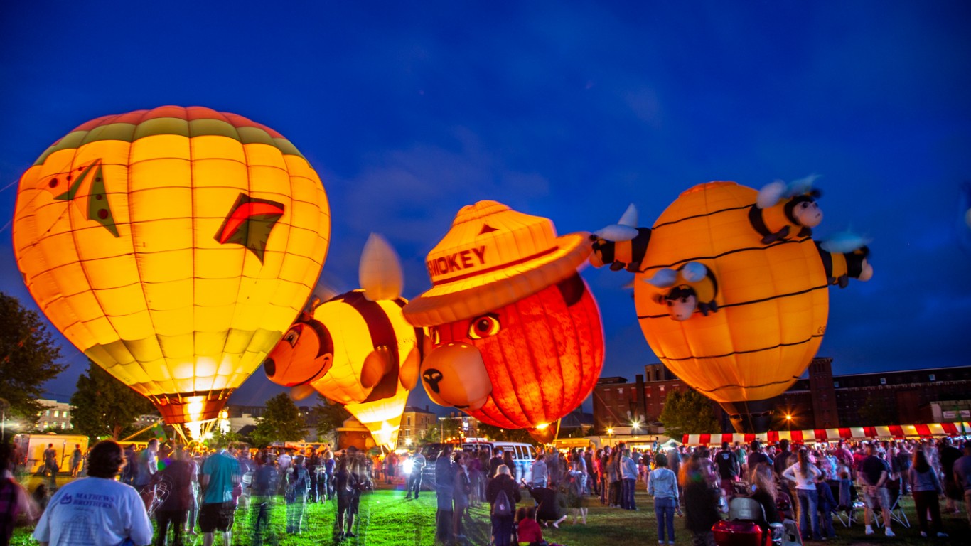 Lots Of Hot Air by Paul VanDerWerf