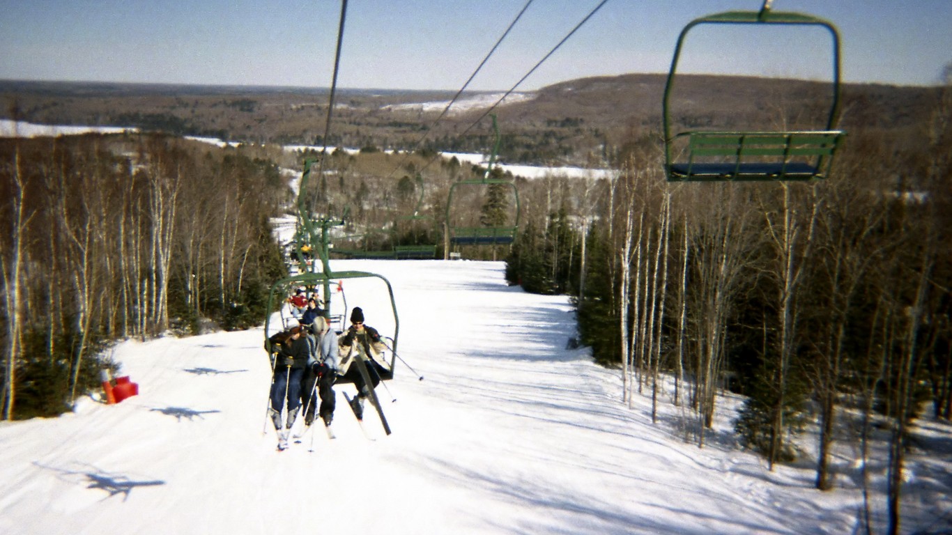 Frost Fire Ski &amp; Snow Board Ar... by Robert Linsdell