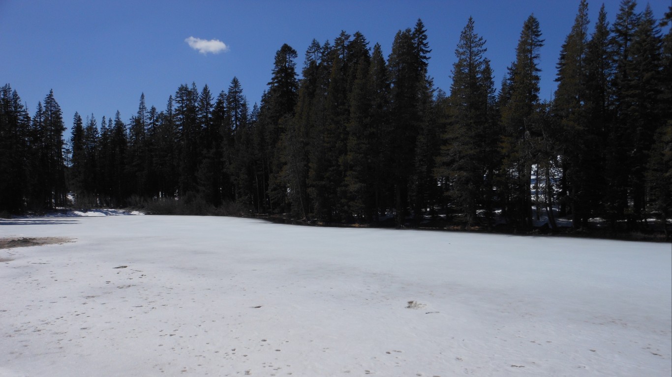 West Lakes, Donner Pass, Calif... by Ken Luпd