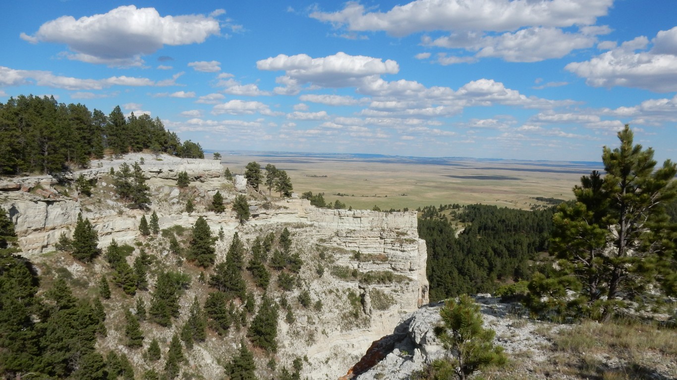 Chalk Buttes, Carter County, M... by Matt Lavin