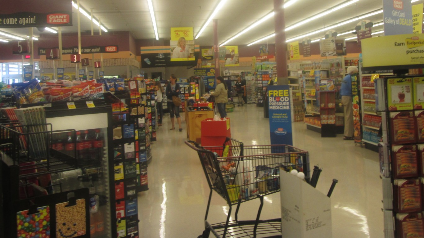 Giant Eagle Interior by Random Retail